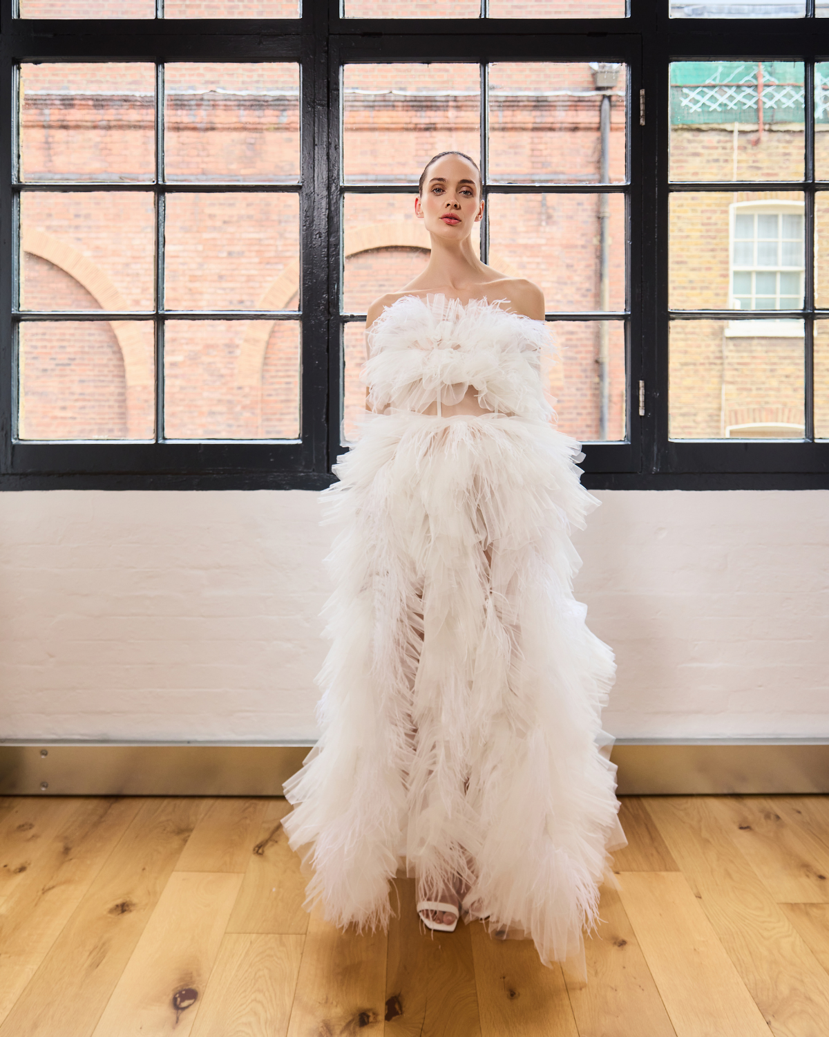 WEDDING DRESS, WEDDING GOWN, TULLE WEDDING DRESS, FEATHER WEDDING DRESS